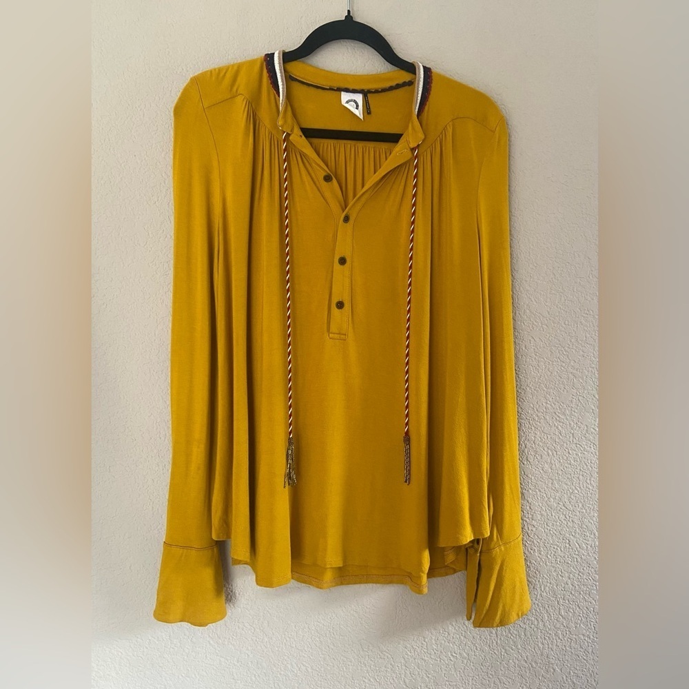 Akemi + Kin Anthropologie Goldie Tunic Top Tassel Long Sleeve Mustard Women Sz S
